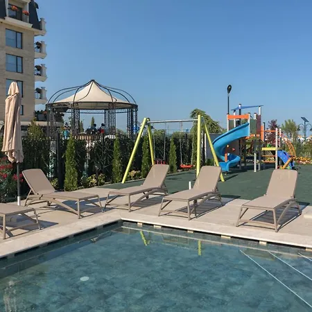 Aquamarine 4* 크레네보