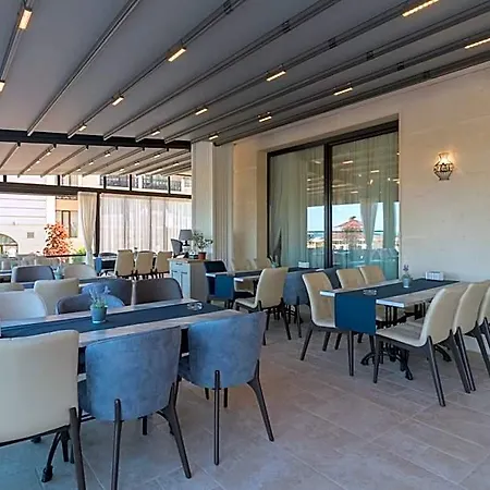 Aquamarine Hotel 4*